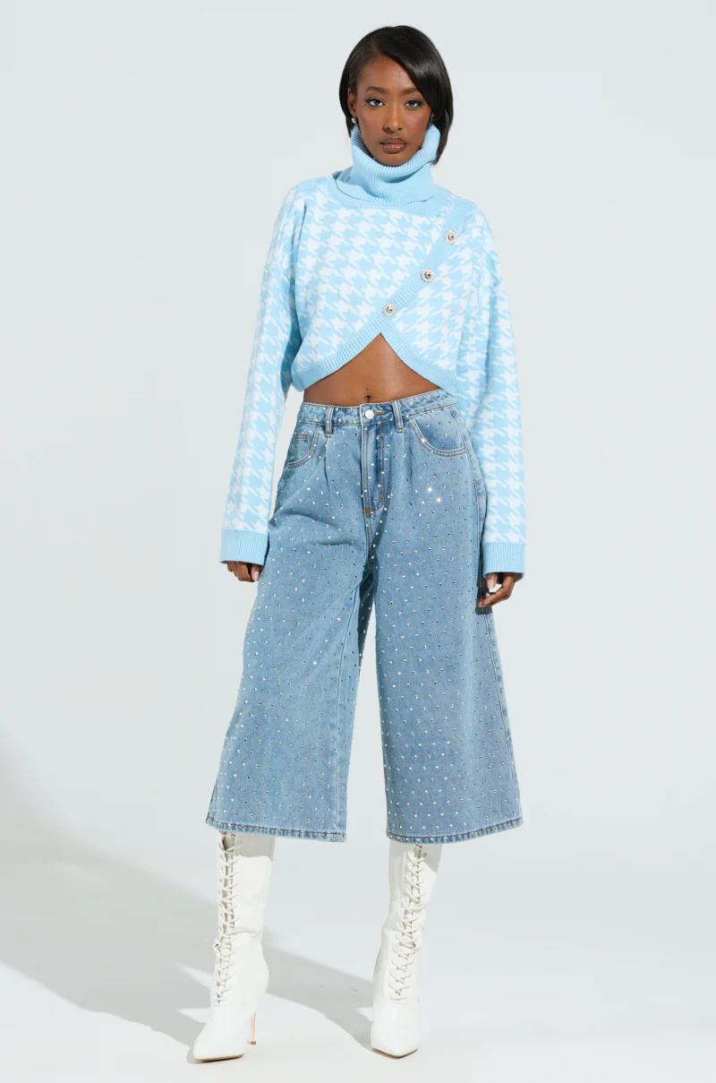 LALA HOUNDSTOOTH PRINT TURTLENECK SWEATER IN BLUE - Image 5