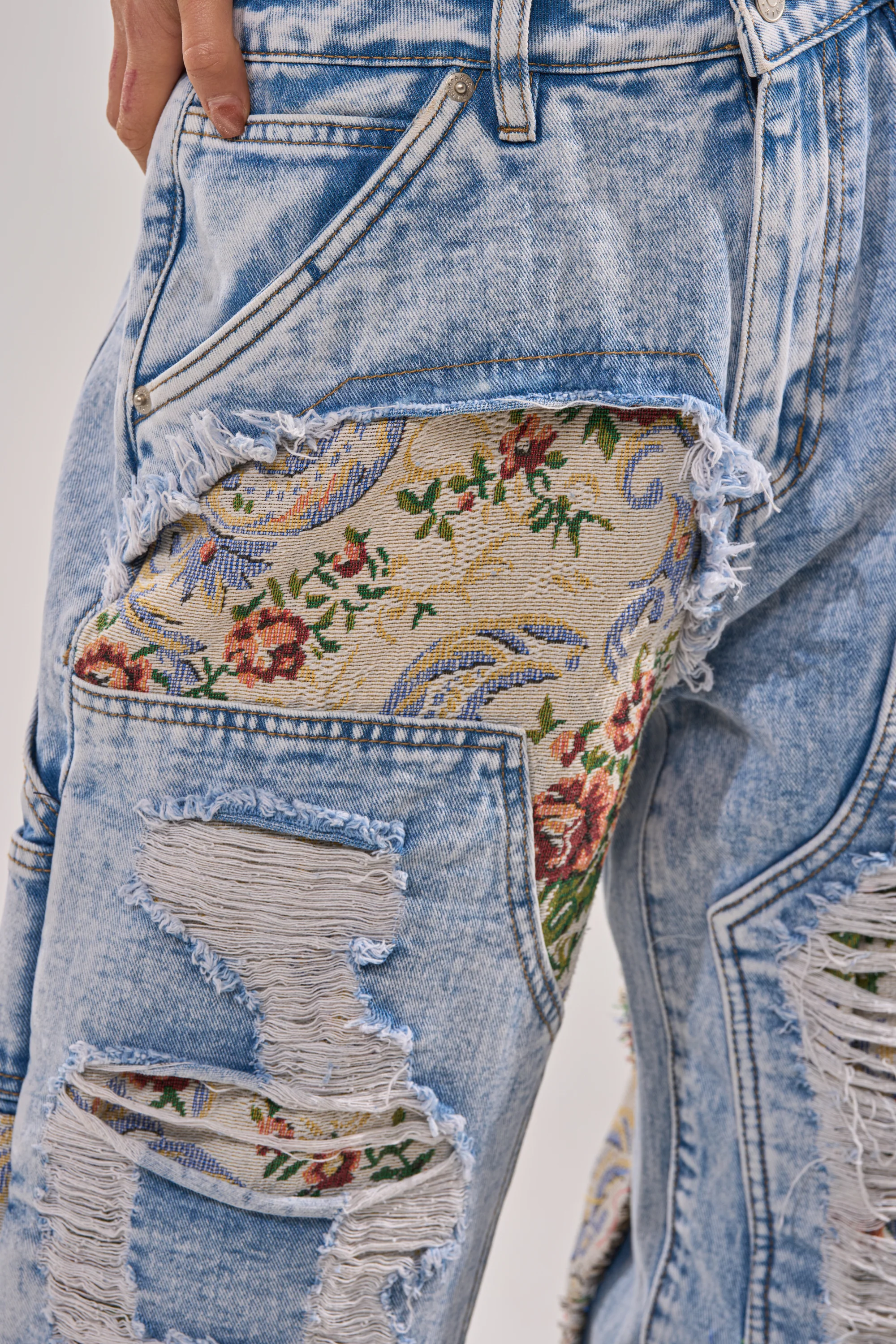 LANA DISTRESSED JEANS WITH JACQUARD DETAIL - Image 9