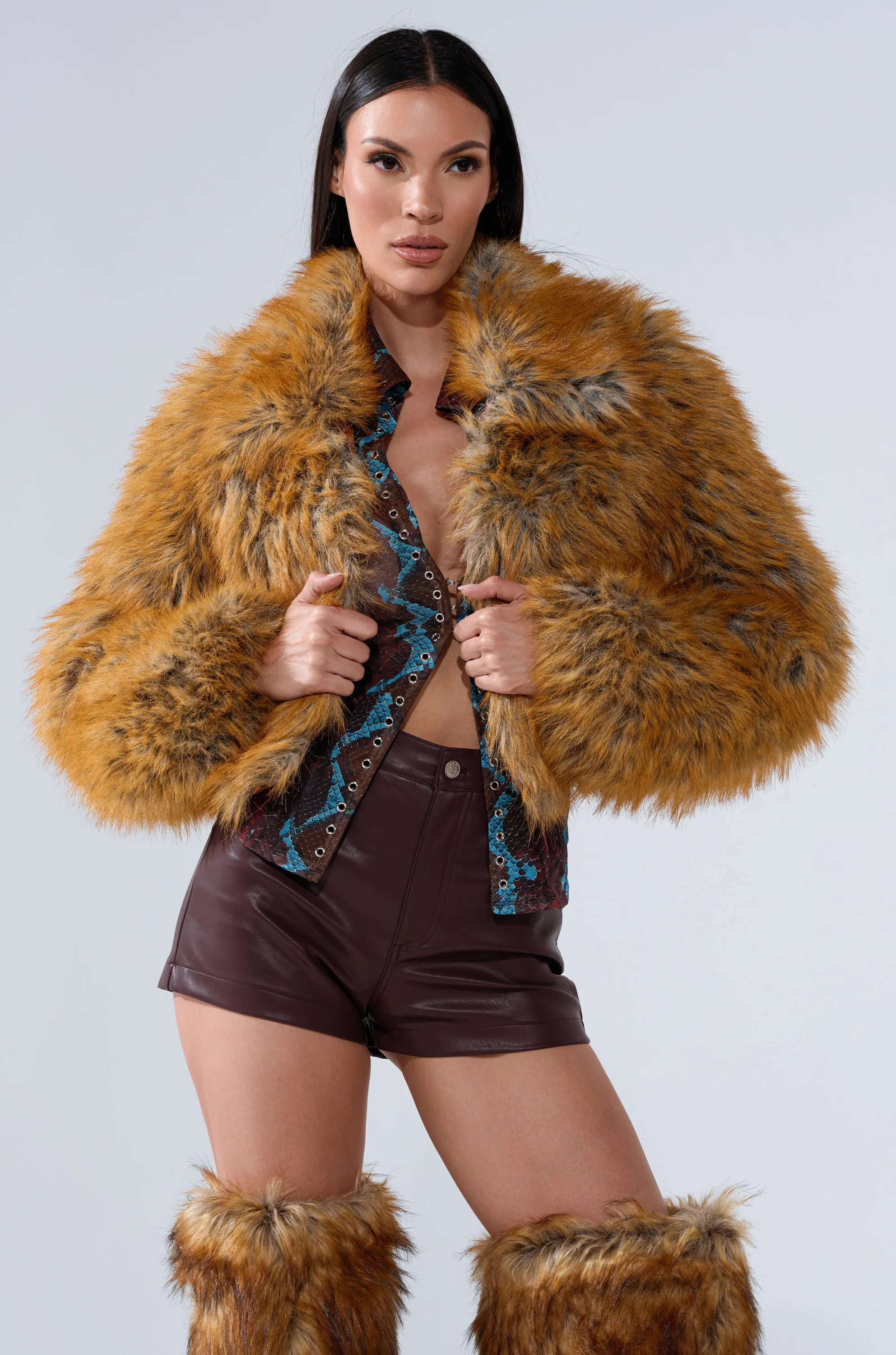 LAY LOW FAUX FUR BOMBER - Image 3