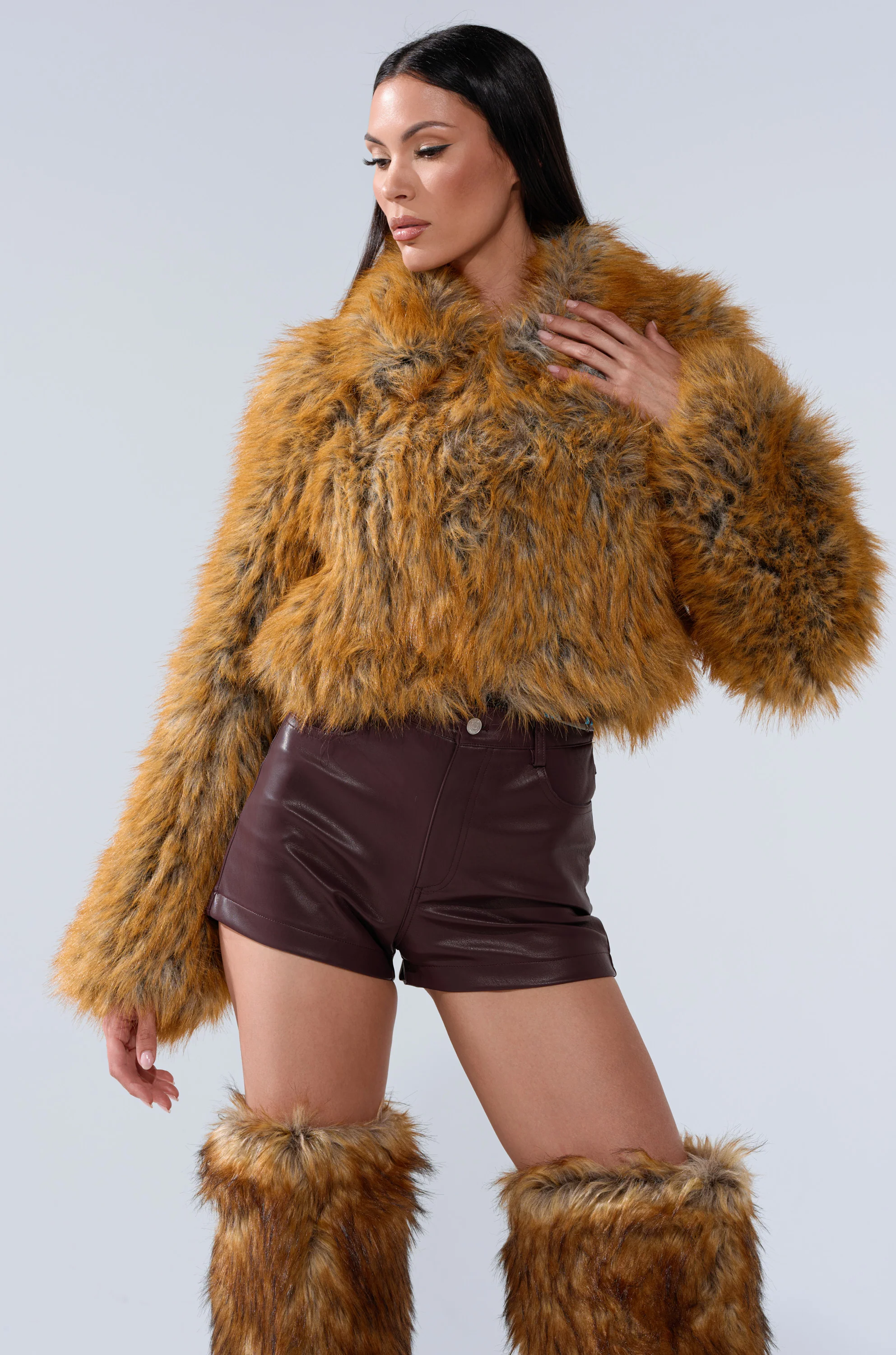 LAY LOW FAUX FUR BOMBER - Image 5