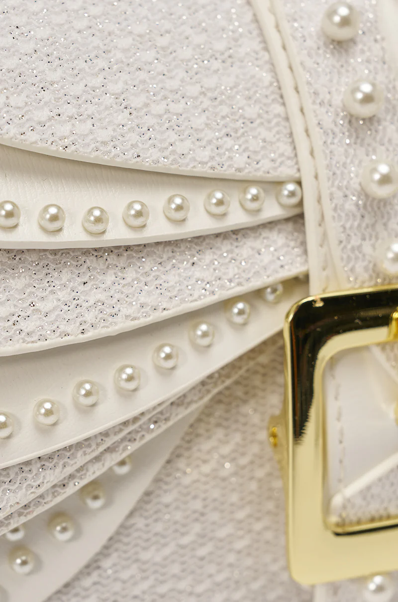 LIKE A BUTTERFLY PURSE - Image 5