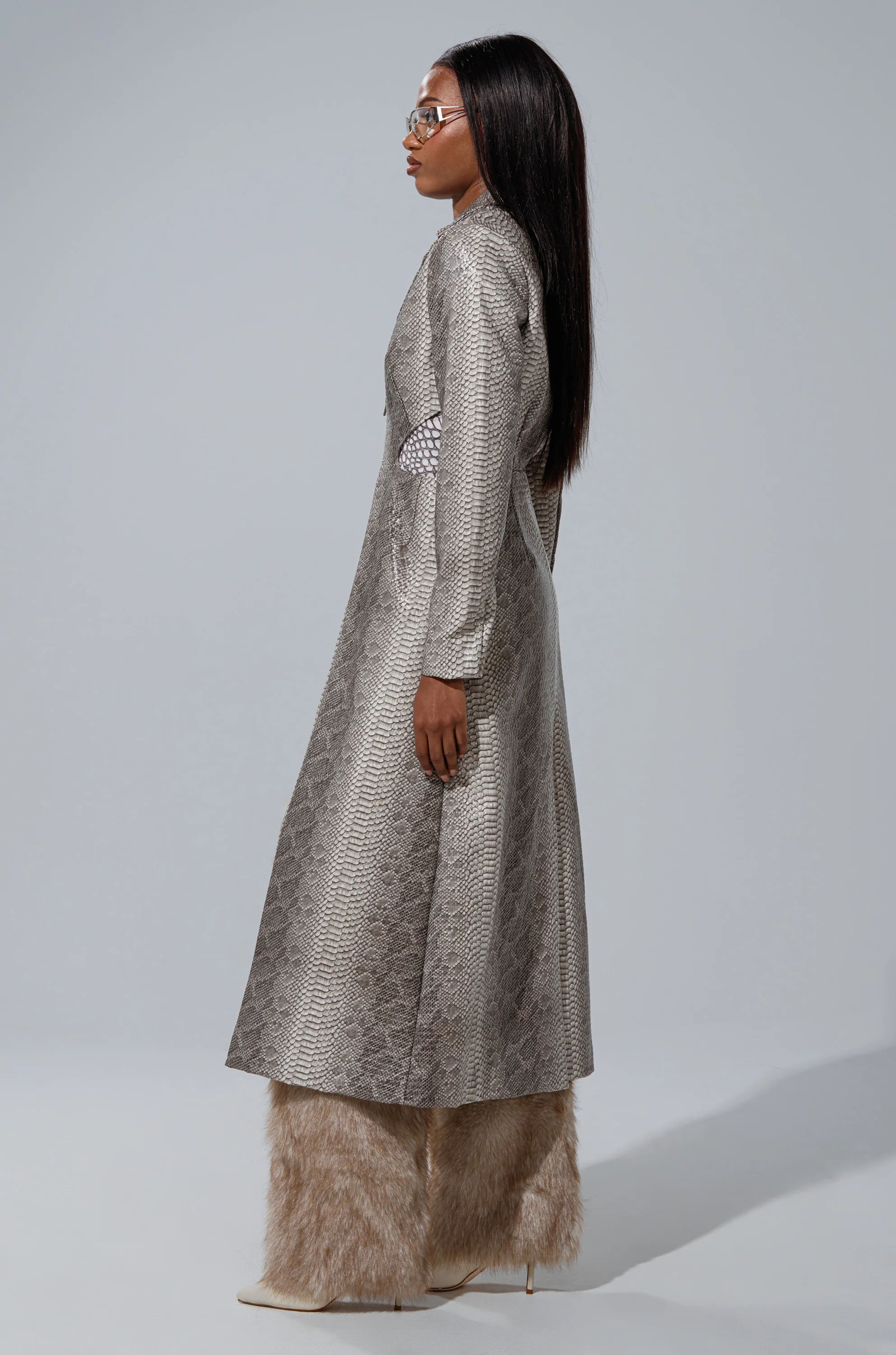 LILA CUTOUT TRENCH - Image 4