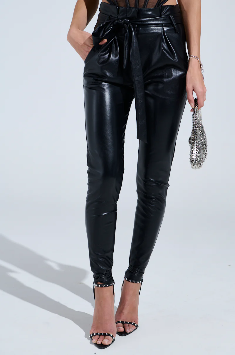 LILA PAPERBAG FAUX LEATHER PANTS - Image 2