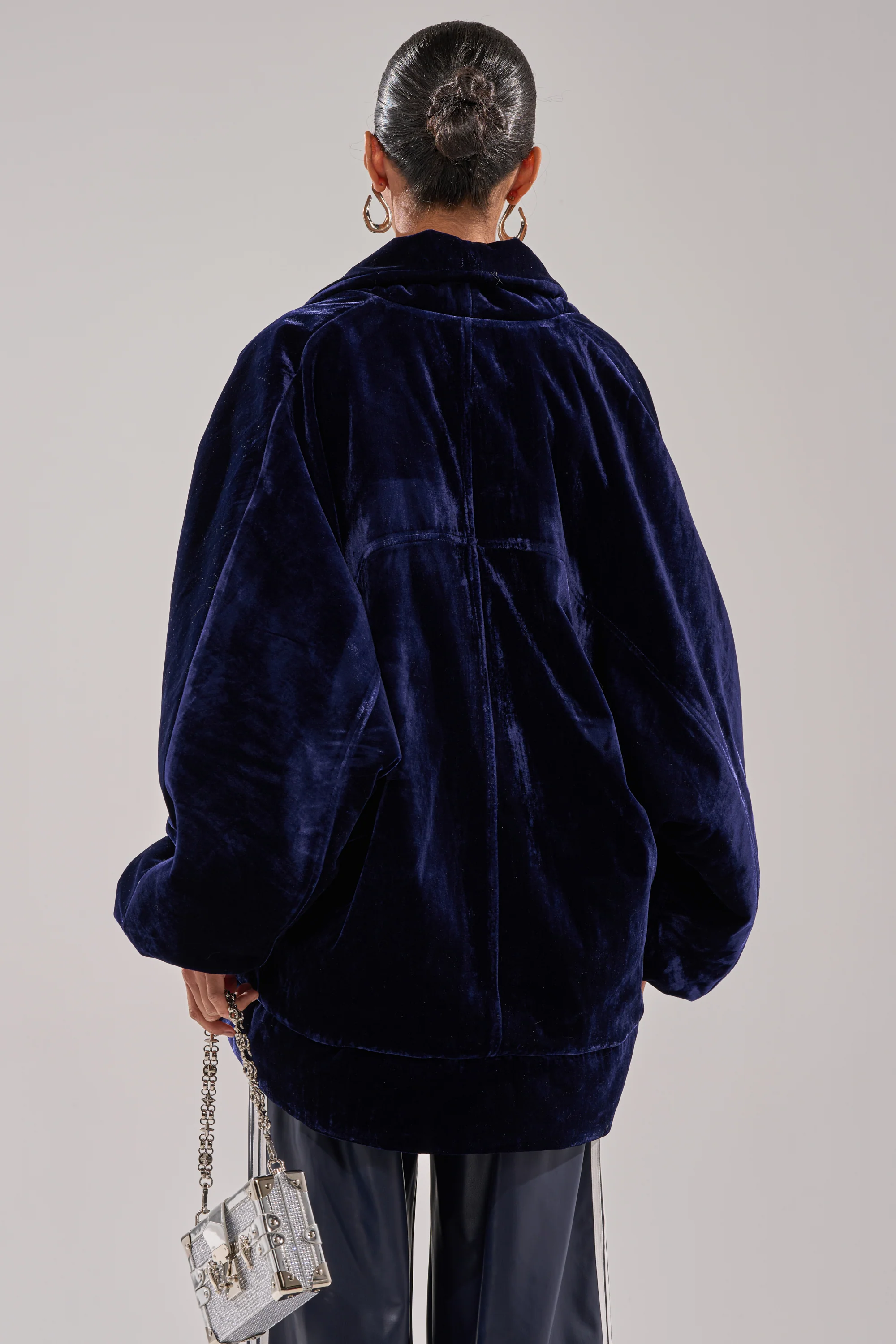 LOLA COCOON COAT IN VELVET - Image 4