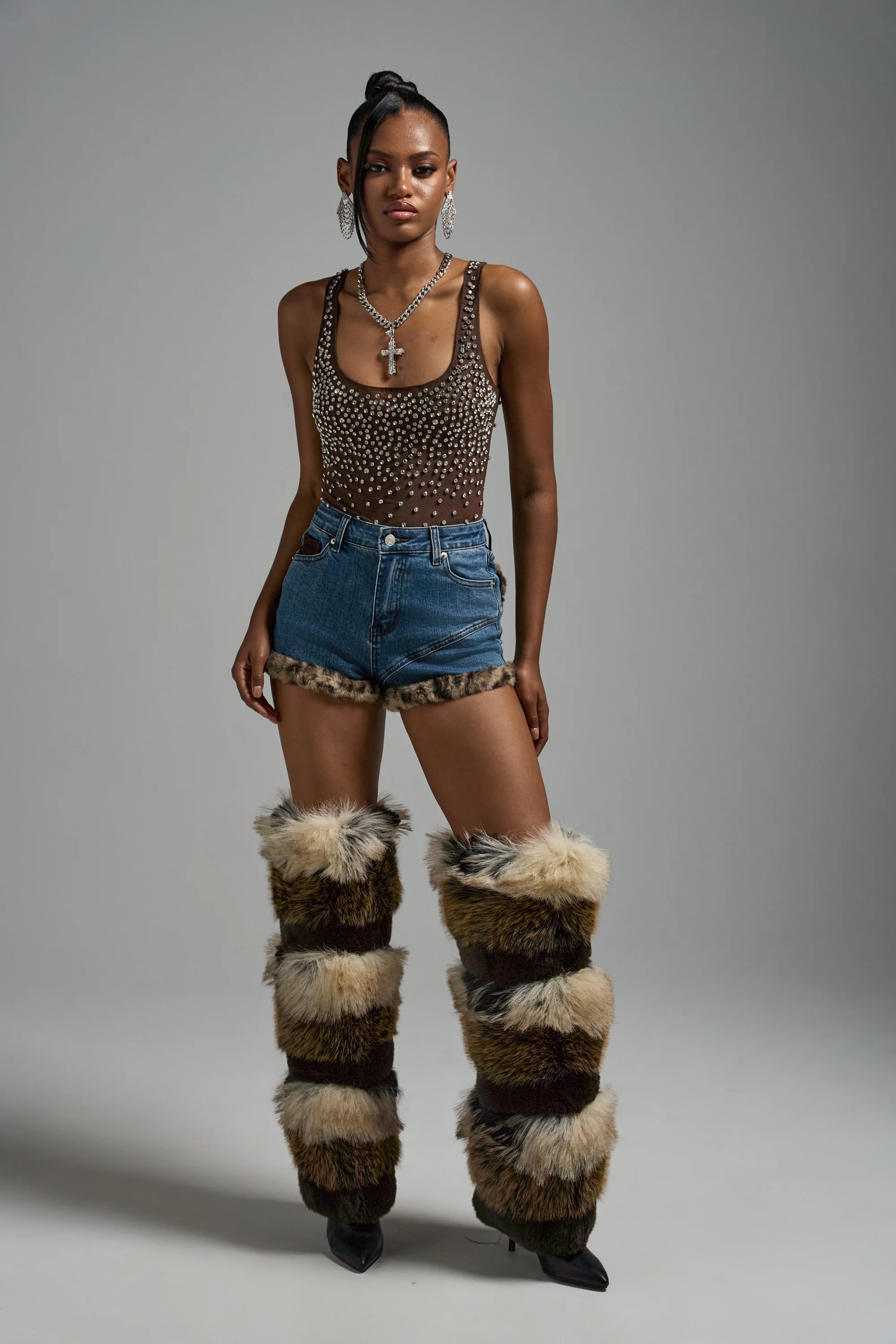 LOVE ME MORE DENIM SHORT - Image 5
