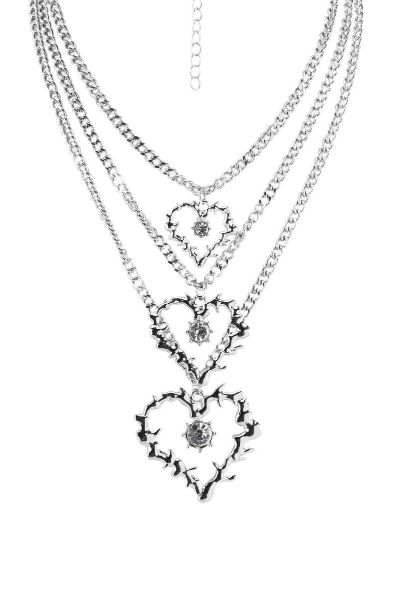LOVE ME NOT NECKLACE - Image 3