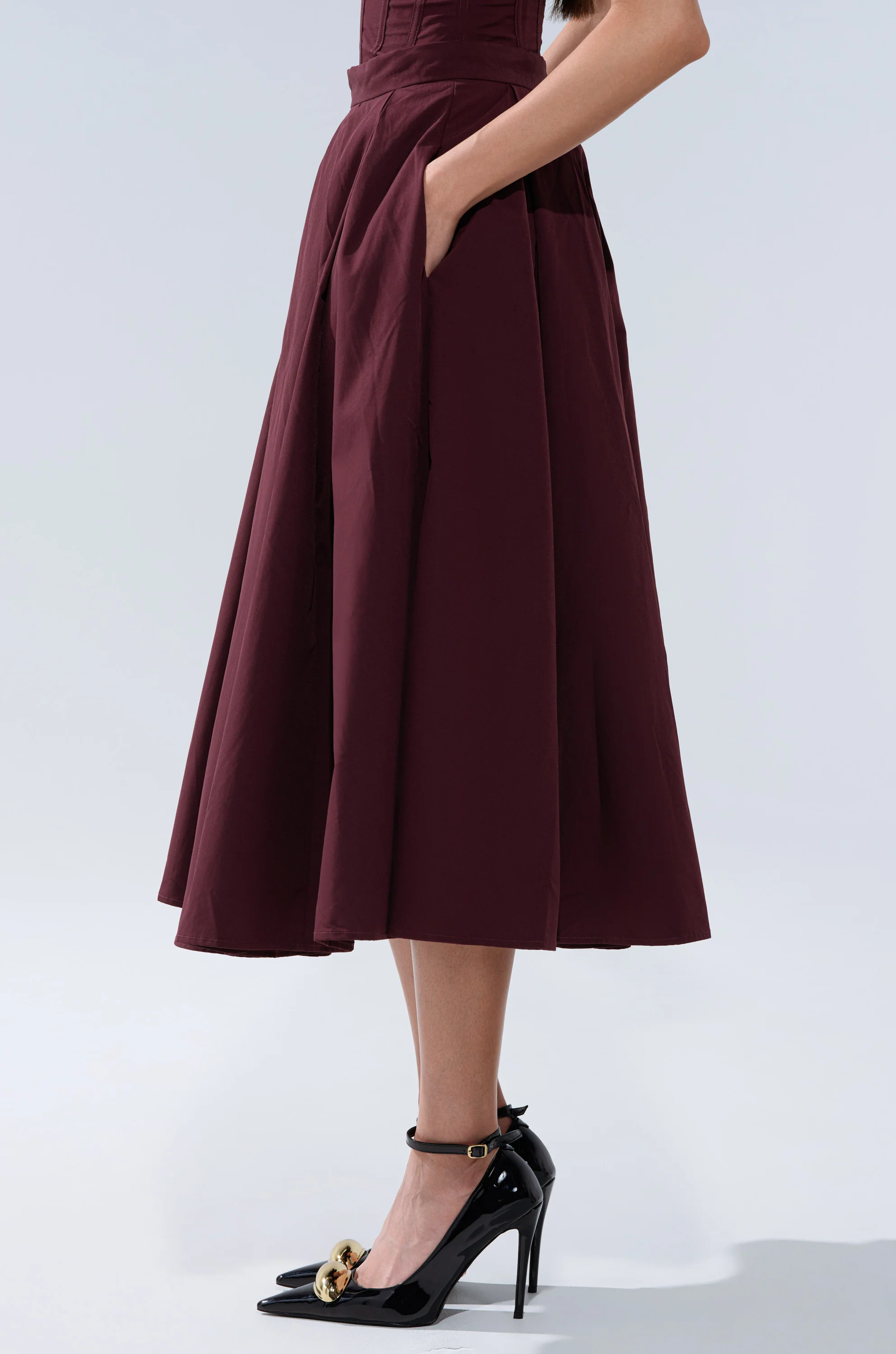 LOVE THIS FOR YOU MAXI SKIRT IN BROWN - Image 4