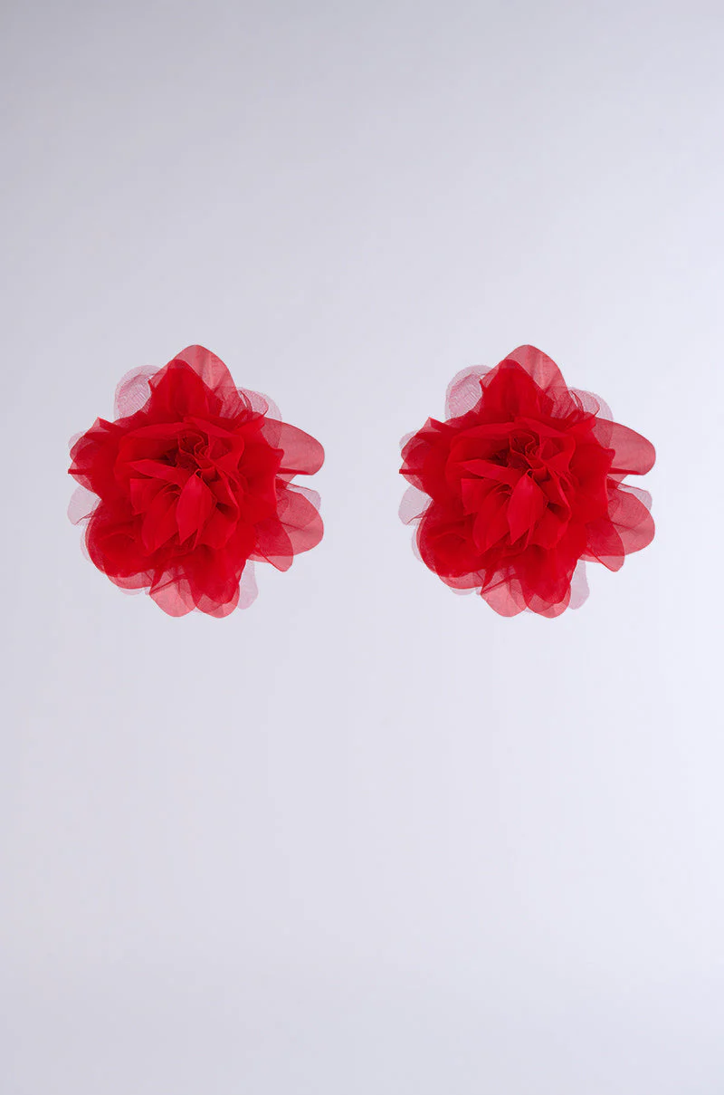 LOVE YOU STATEMENT FLOWER STUD EARRING IN RED - Image 2