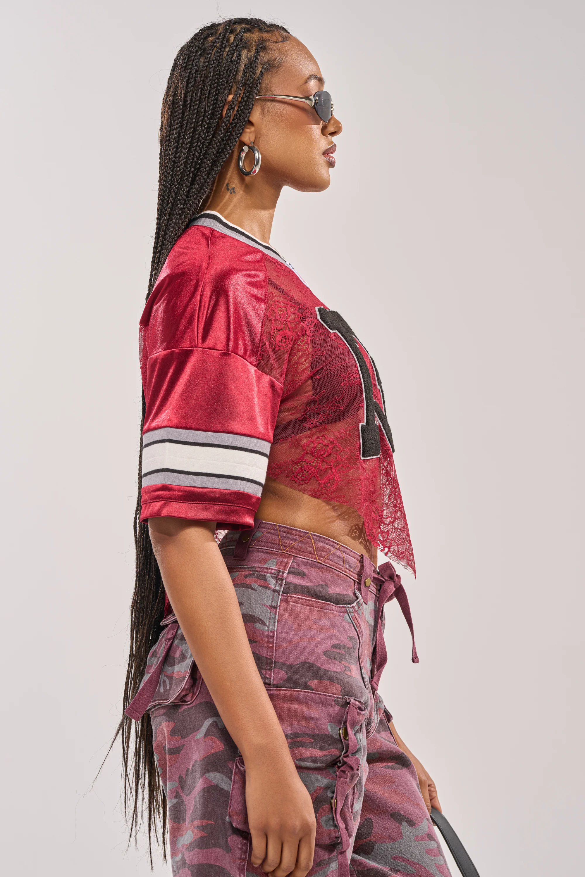LUCKY LACE JERSEY TOP IN BURGUNDY - Image 5