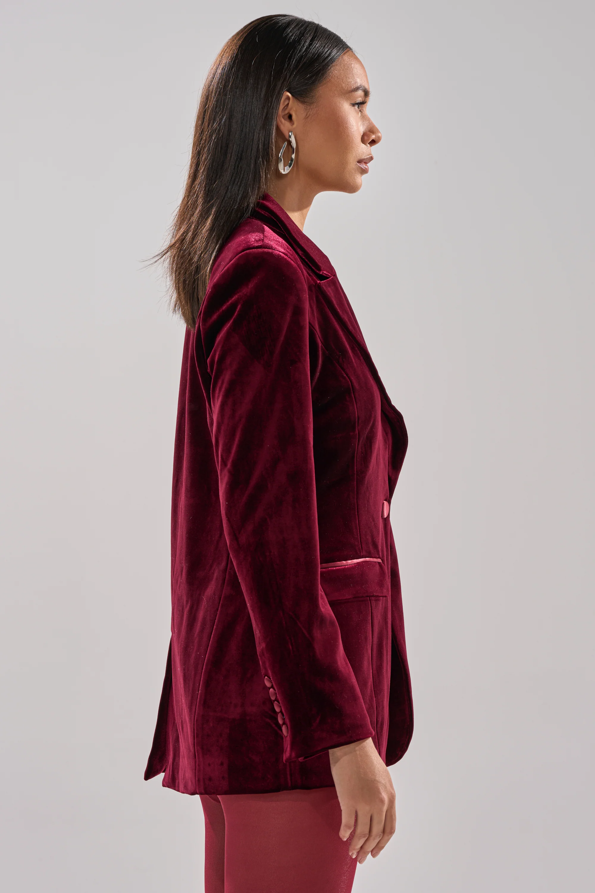 LUXE VELVET TUXEDO BLAZER - Image 4