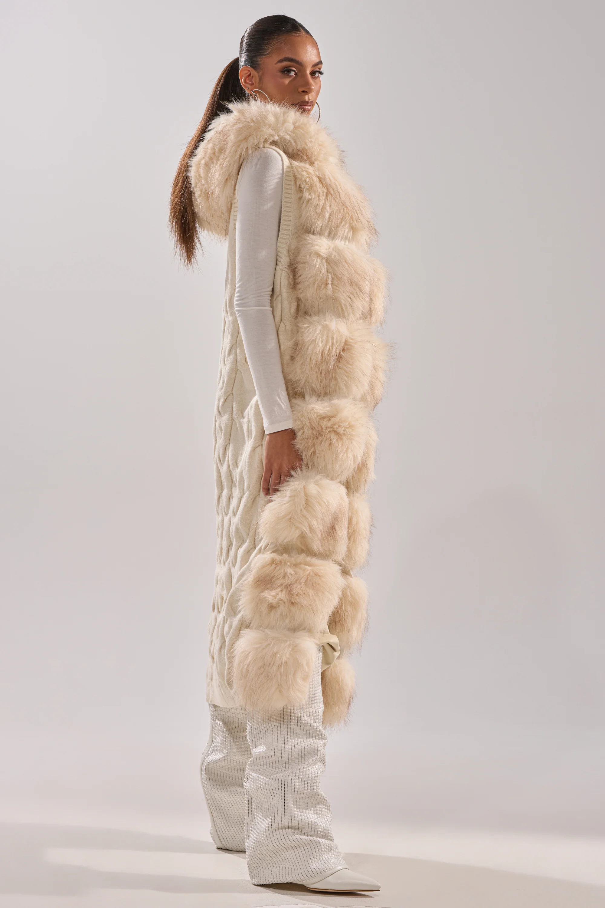 LUXURIOUS FAUX FUR HOODED VEST - Image 8