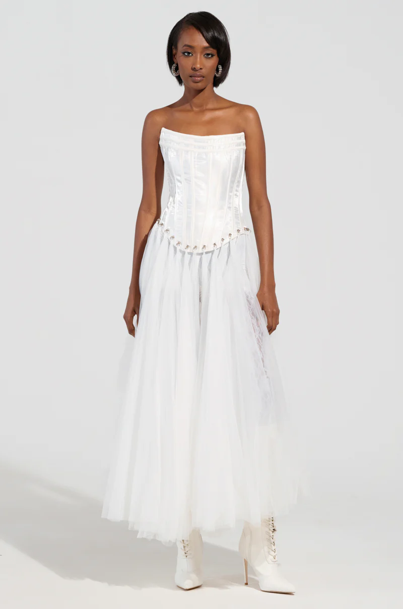 MARRIED TO THE GAME CORSET TOP IN WHITE - Image 3