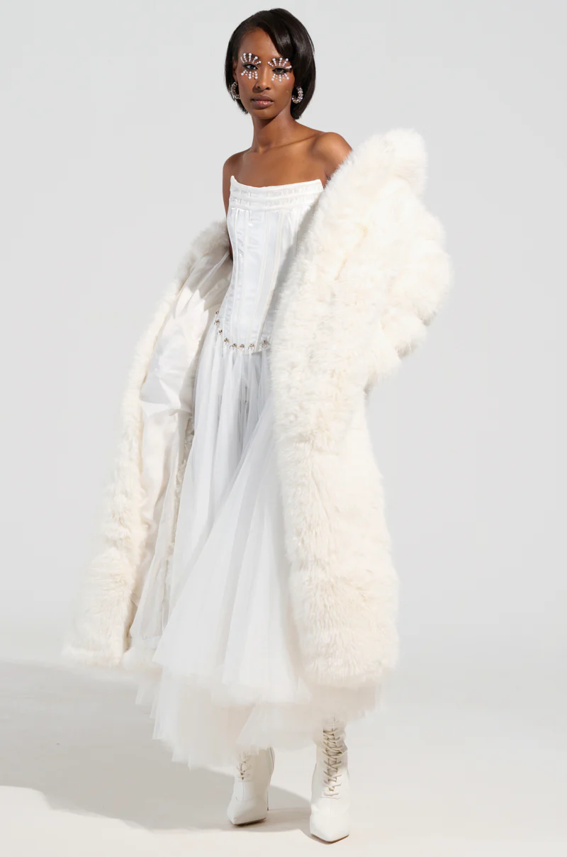 MARRIED TO THE GAME CORSET TOP IN WHITE - Image 6
