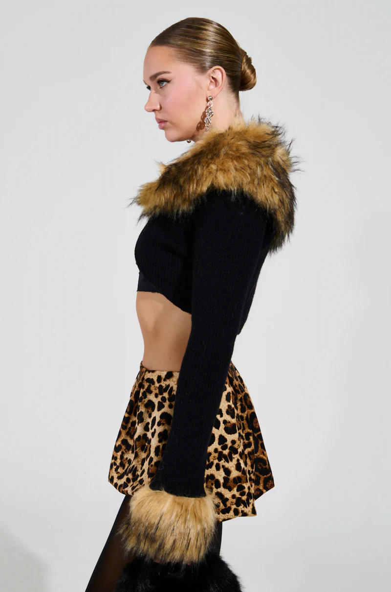 MATERIAL GIRL CROPPED SWEATER WITH FUR COLLAR - Image 3