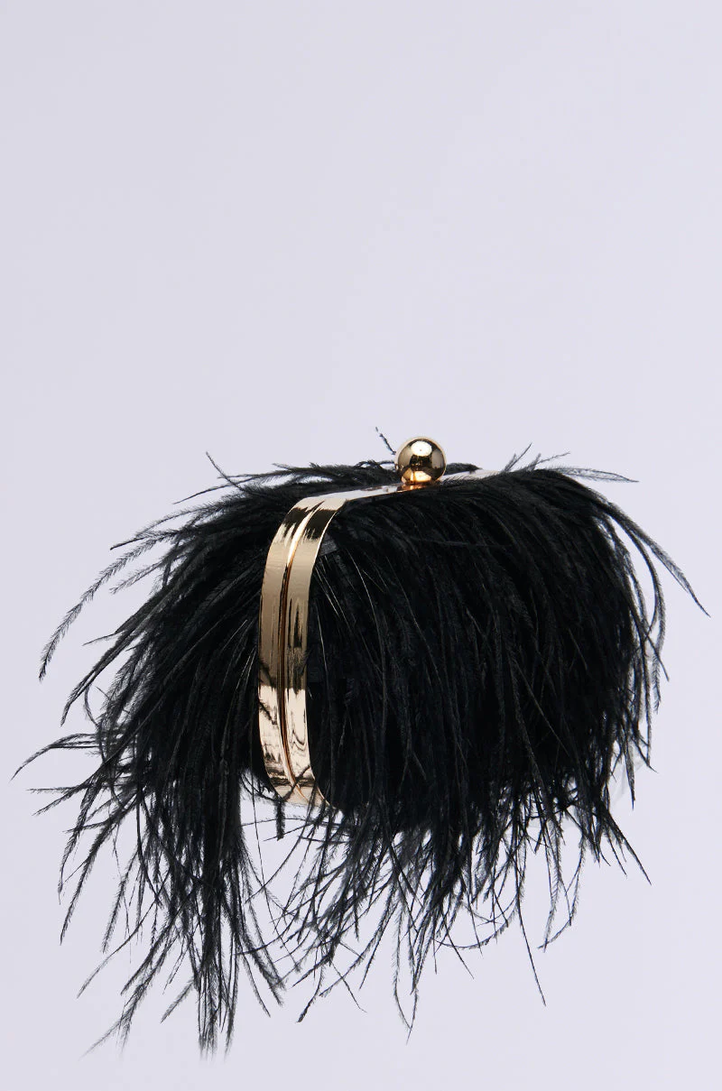 MIDNIGHT IN PARIS FEATHER CLUTCH - Image 6