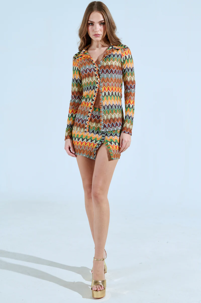 MIXED EMOTIONS BUTTON DOWN - Image 5