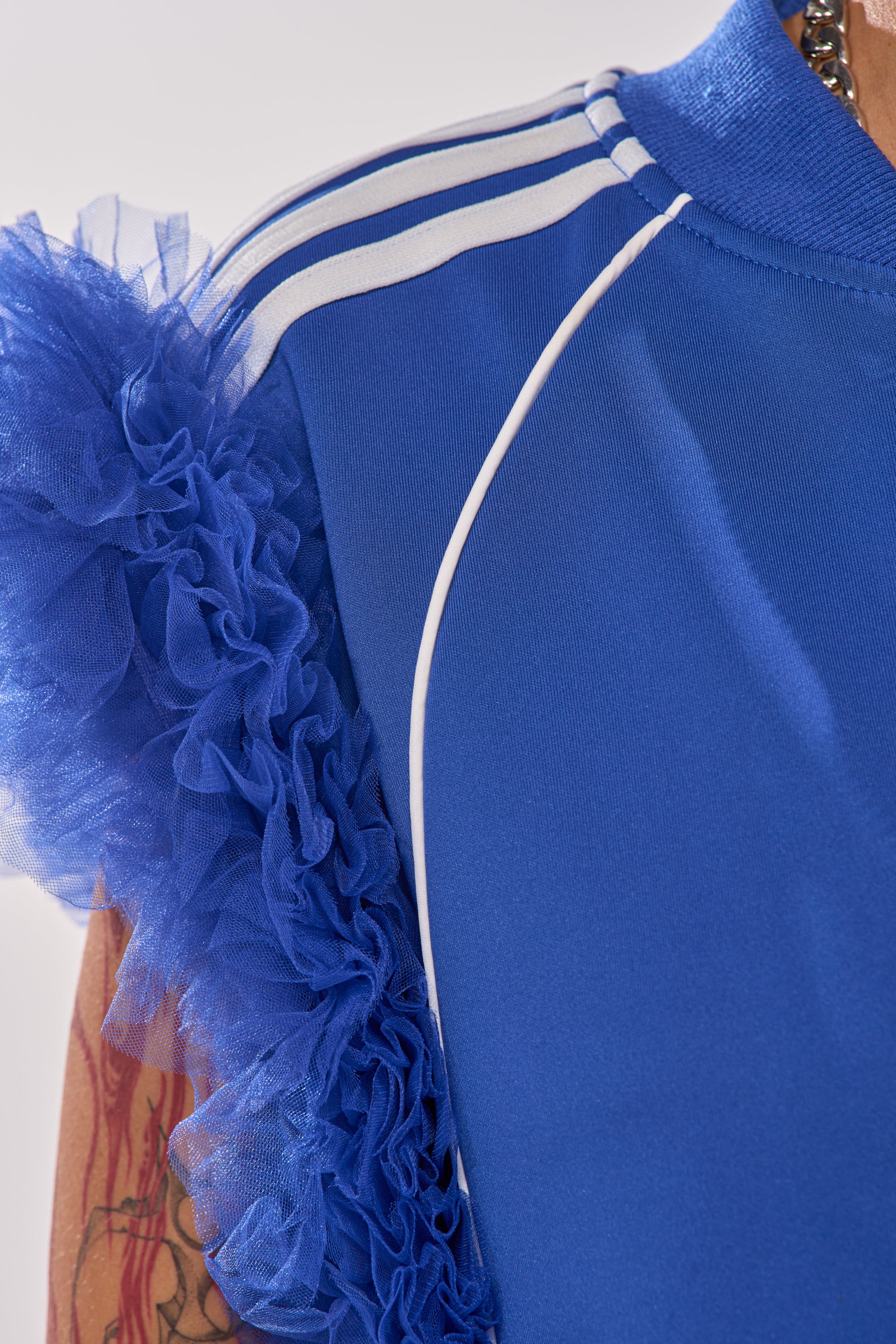 MODERN JAM SWEATSHIRT WITH TULLE IN ROYAL BLUE - Image 11