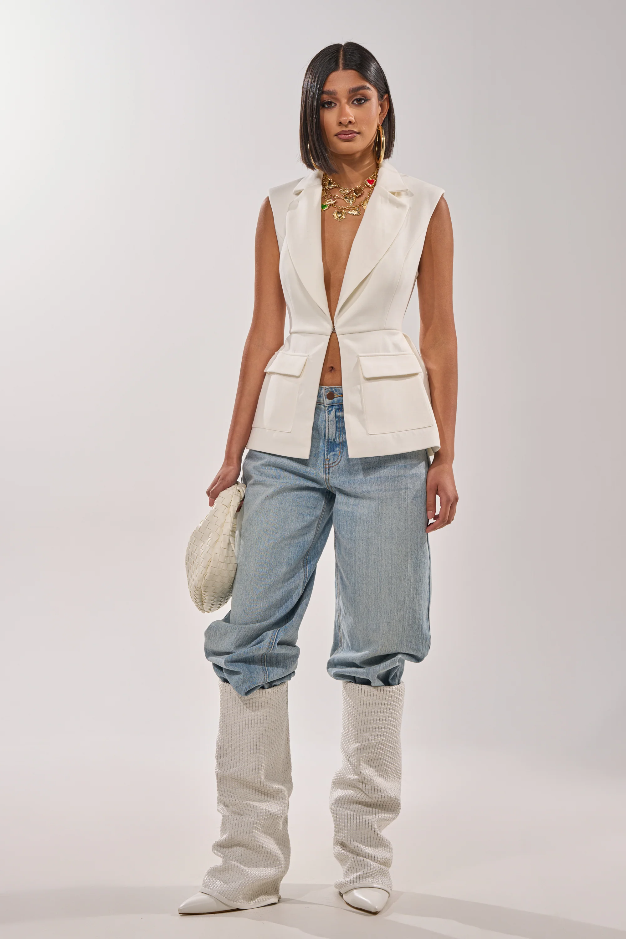 NAOMI BLAZER VEST IN WHITE - Image 5