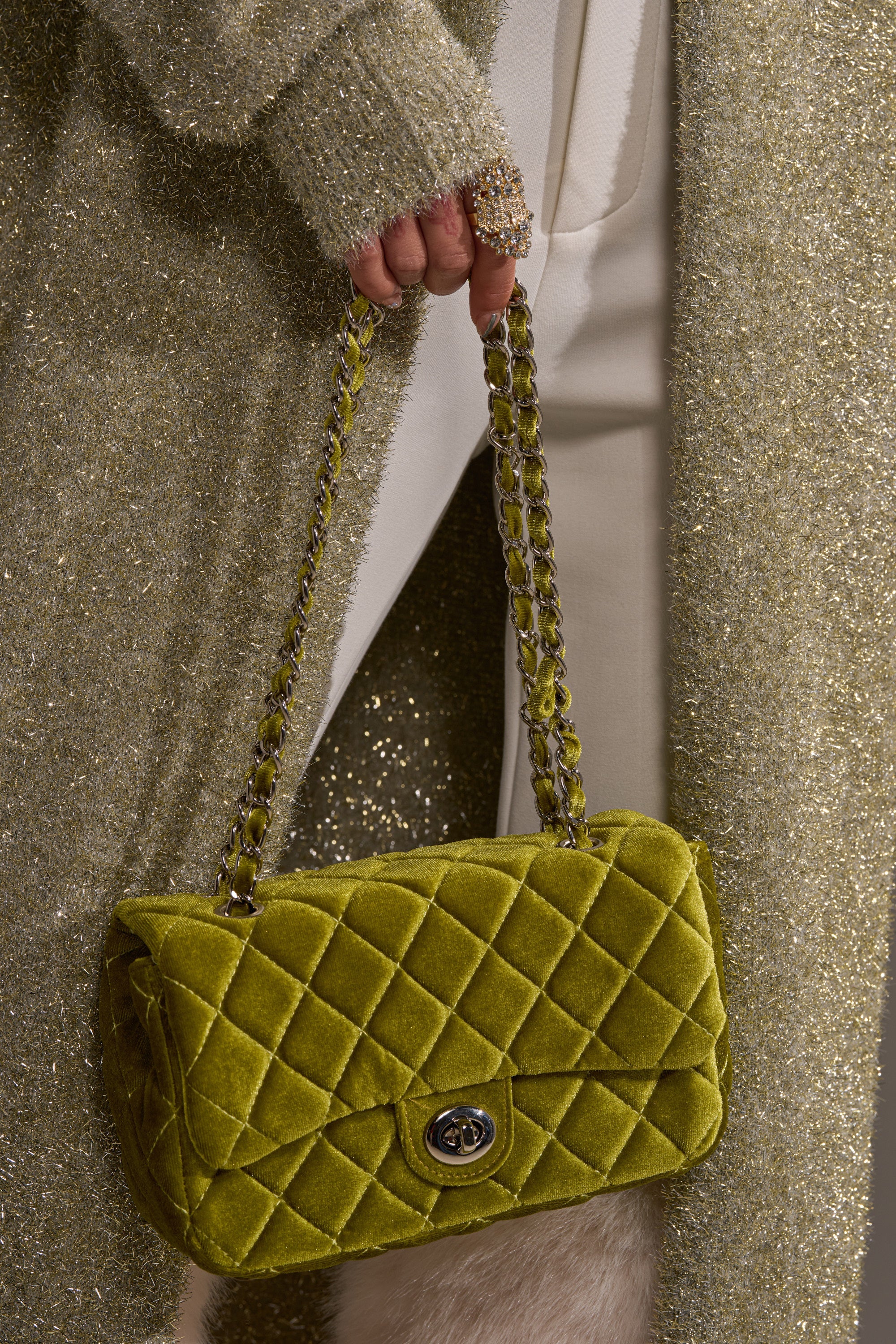 NIKKI VELVET QUILTED PURSE - Image 5
