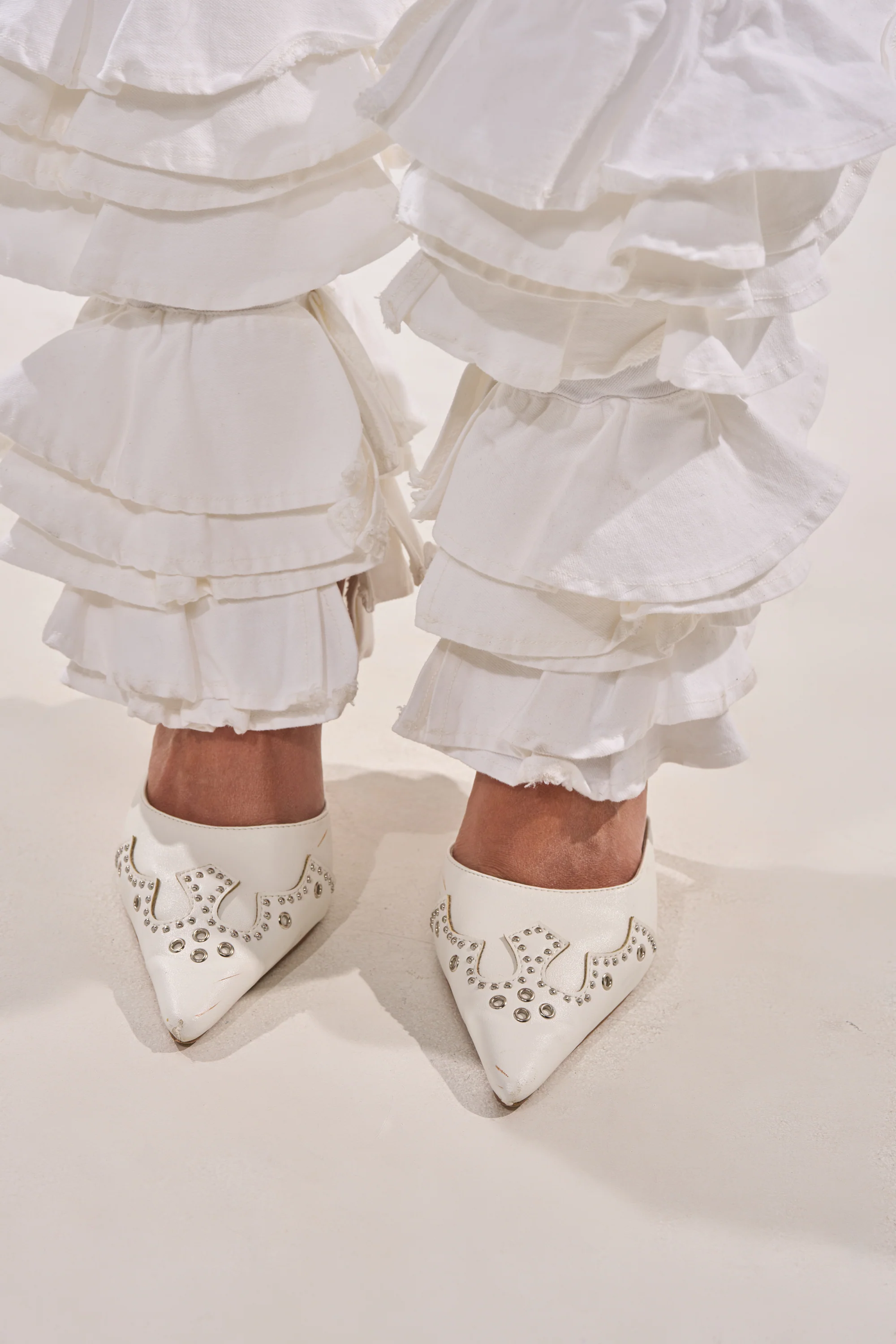 NOT ENOUGH RUFFLES DENIM - Image 8