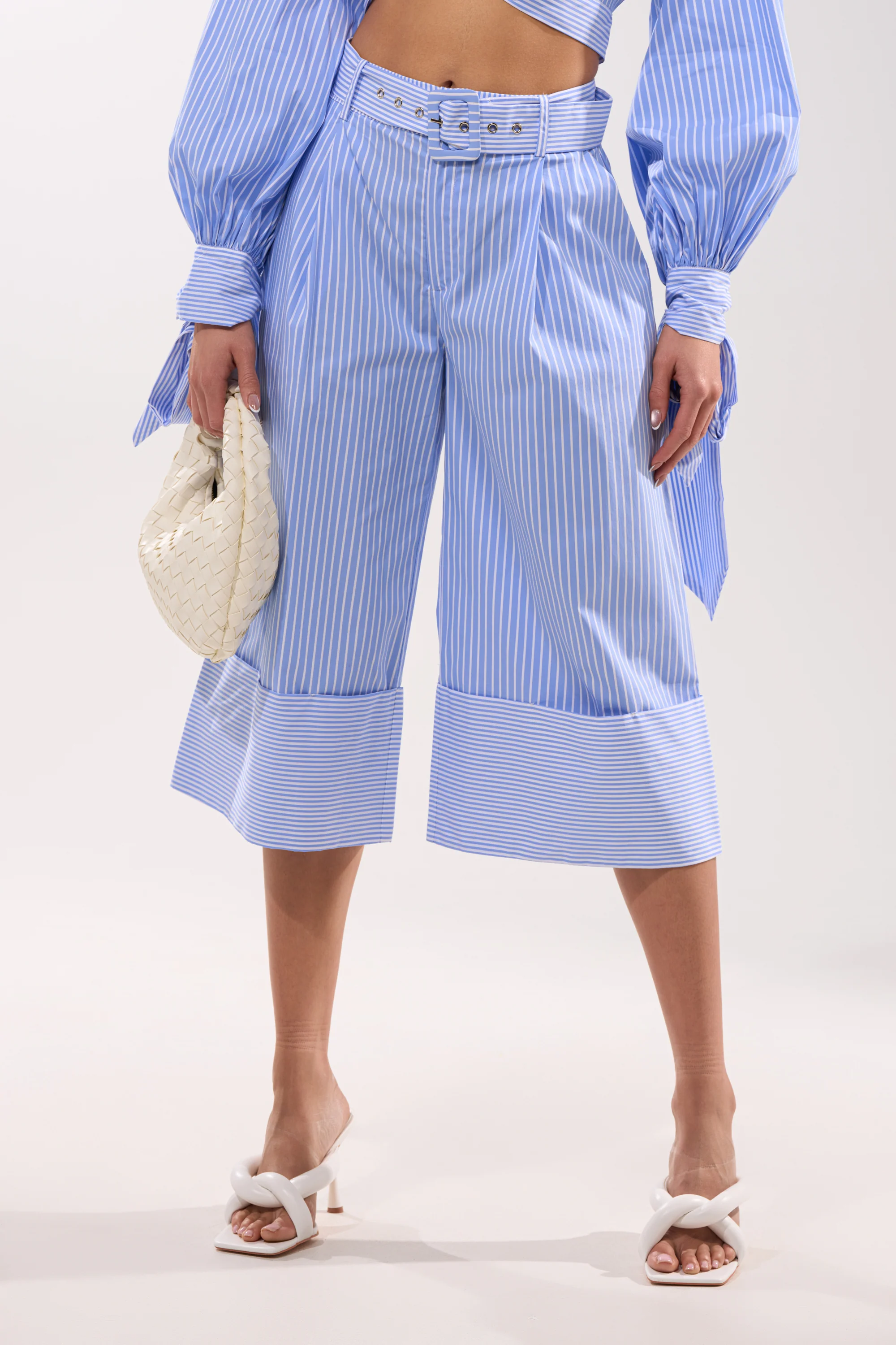 NOT LIKE ANYONE ELSE POPLIN SHORT - Image 3