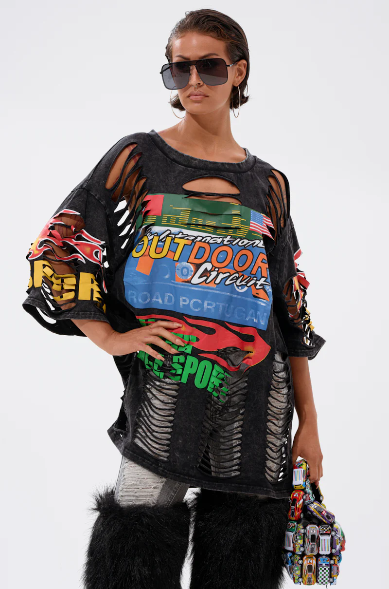 OFF TO THE RACES DISTRESSED OVERSIZED TEE