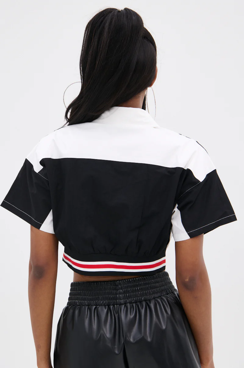 OFFICIAL DUTY CROPPED BUTTON DOWN TOP - Image 5
