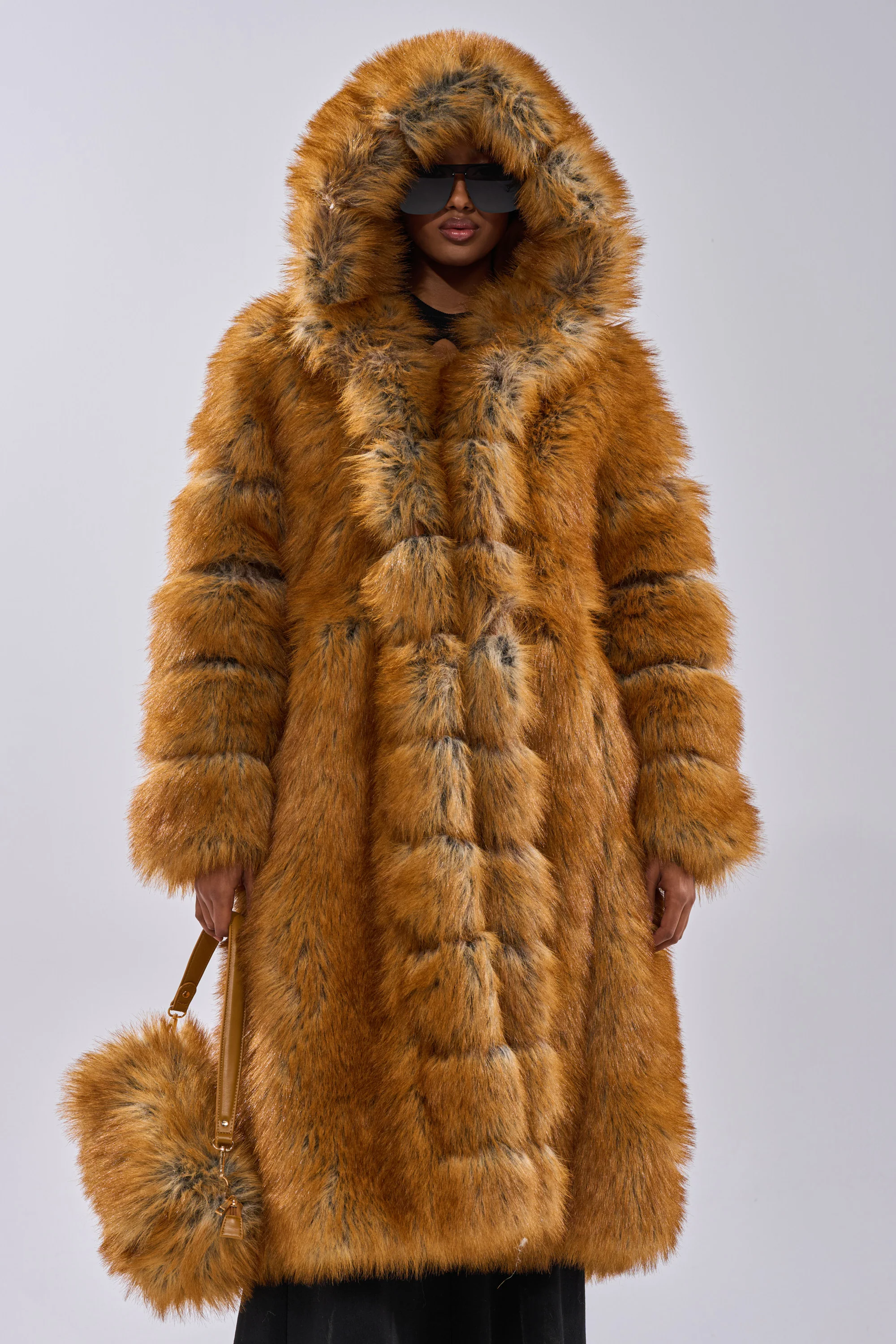 OLD MONEY FAUX FUR COAT - Image 6