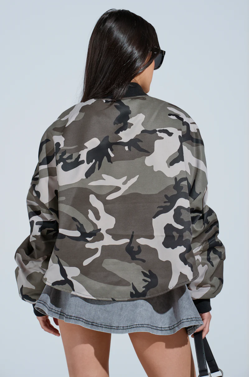 ON THE RUN CAMO SHRUG - Image 5