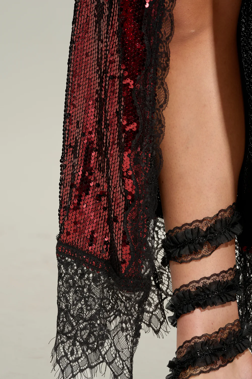 ONLY ONE SEQUIN LACE MAXI DRESS - Image 8