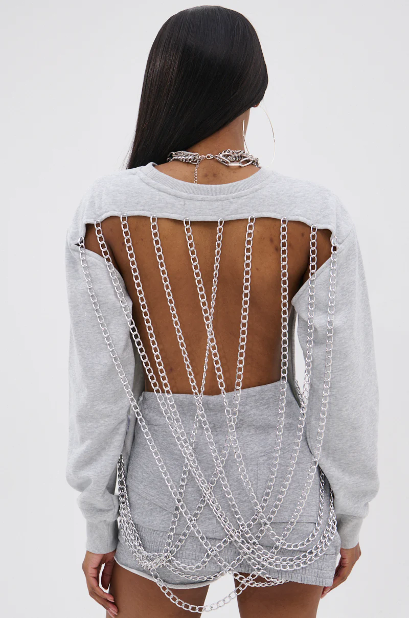 OPEN BACK CHAIN DETAIL SWEATSHIRT IN GREY - Image 6