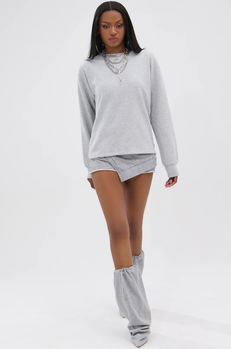 OPEN BACK CHAIN DETAIL SWEATSHIRT IN GREY - Image 8