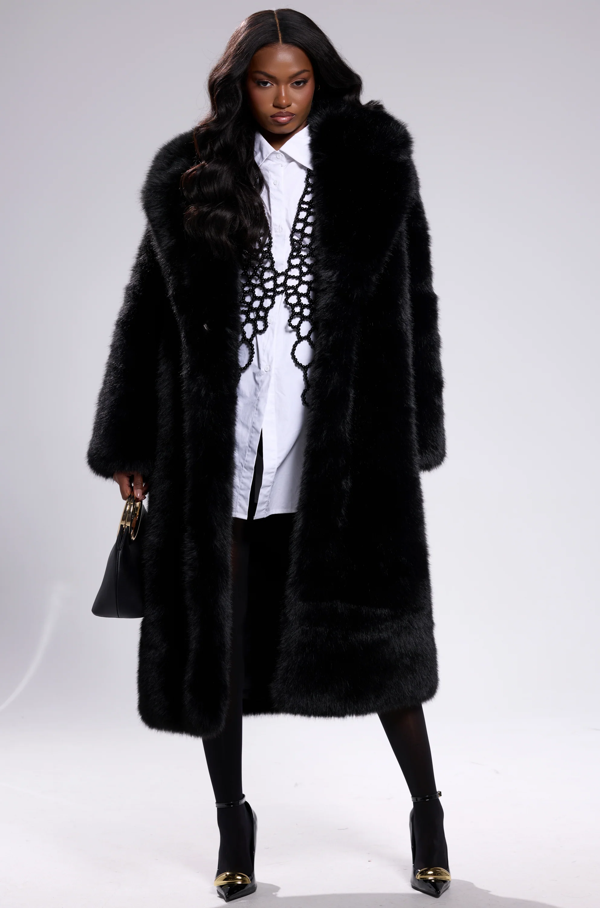 OSLO FAUX FUR COAT IN BLACK - Image 9