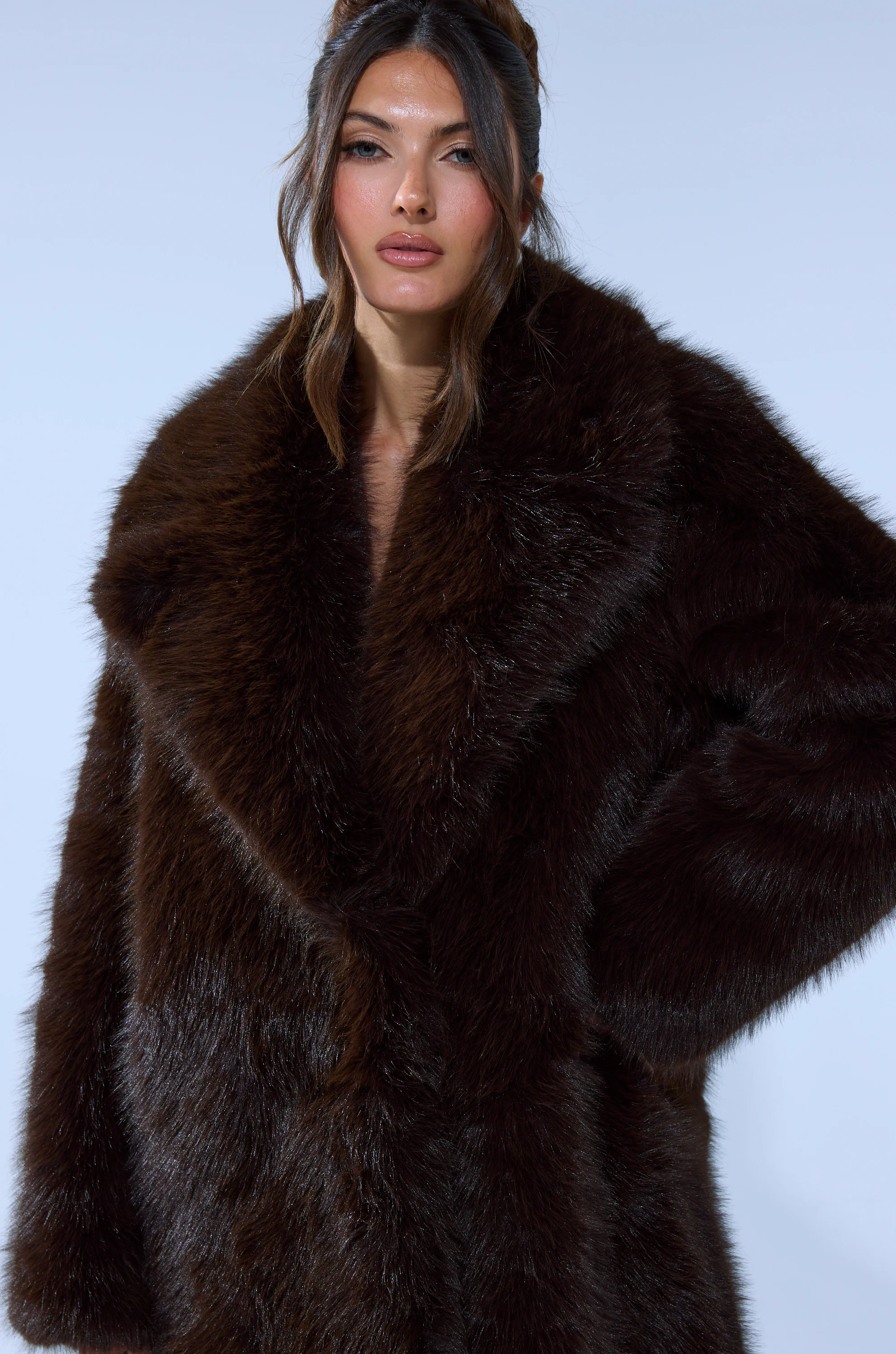 OSLO FAUX FUR COAT IN CHOCOLATE - Image 11