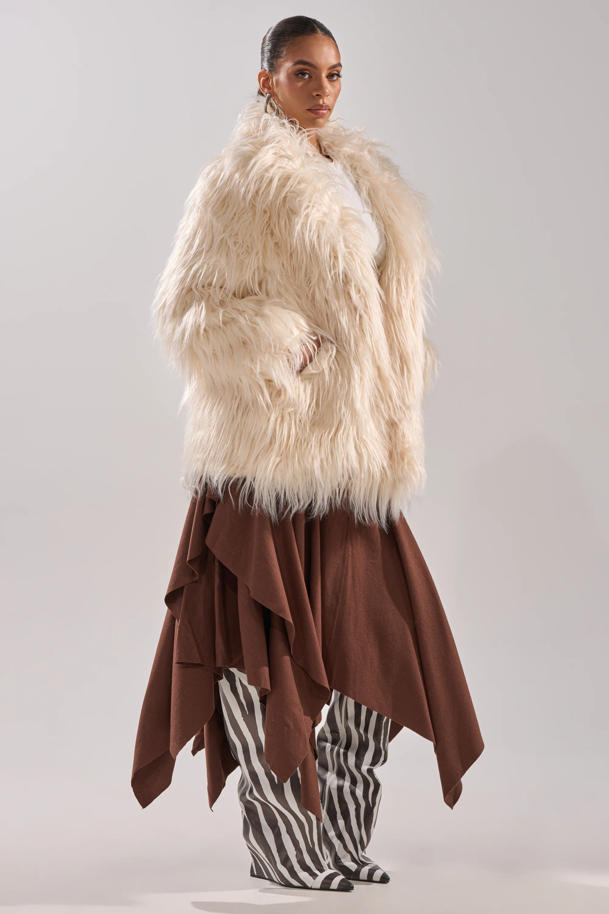 PARK CITY FAUX FUR COAT - Image 10
