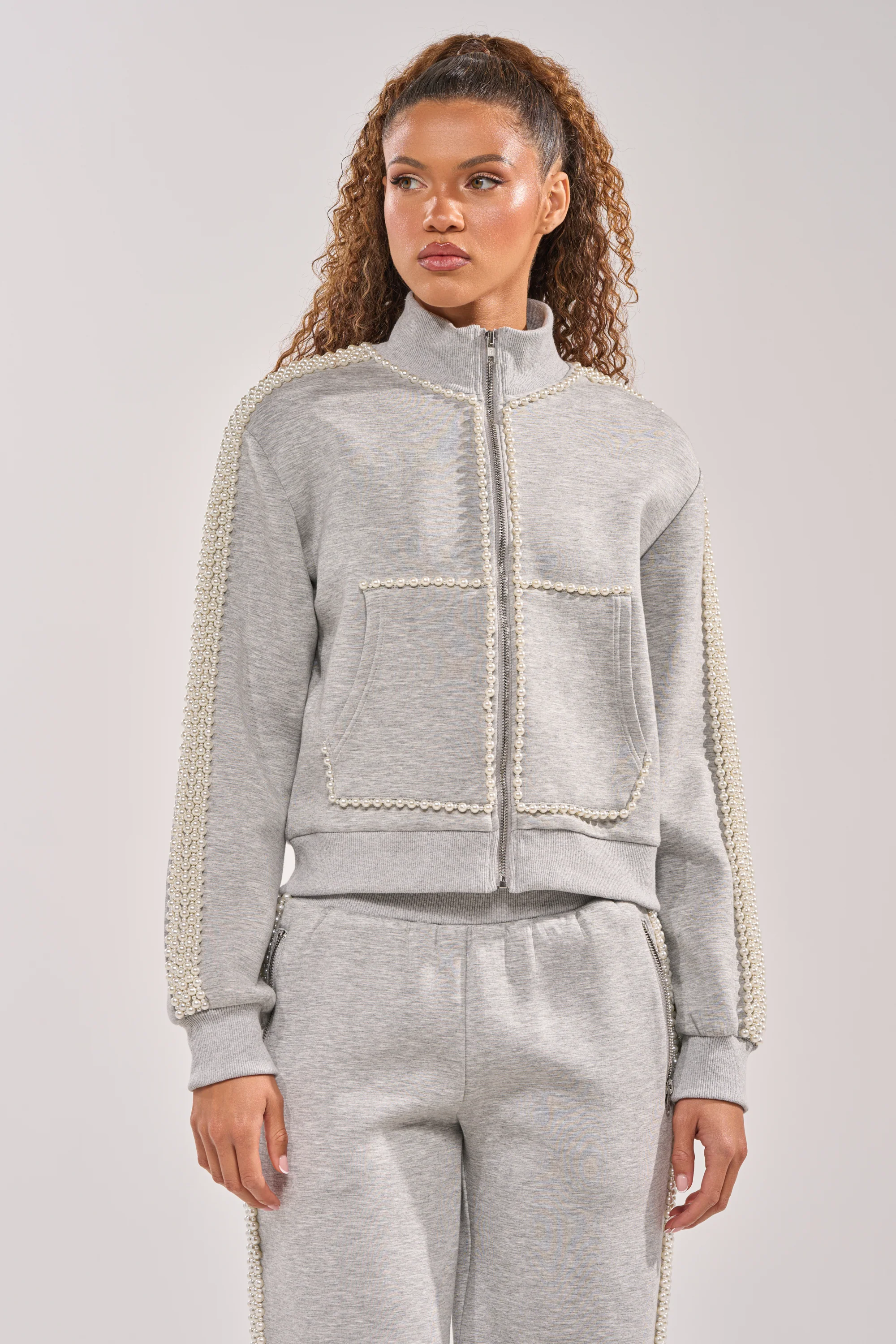 PEARL GIRL ZIP UP SWEATSHIRT IN GREY - Image 4