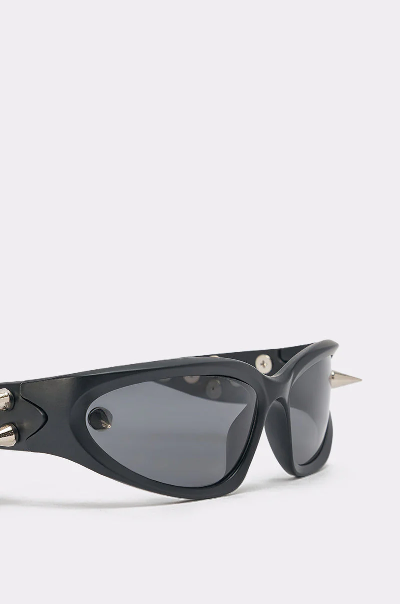 PIERCE ME SUNGLASSES - Image 6