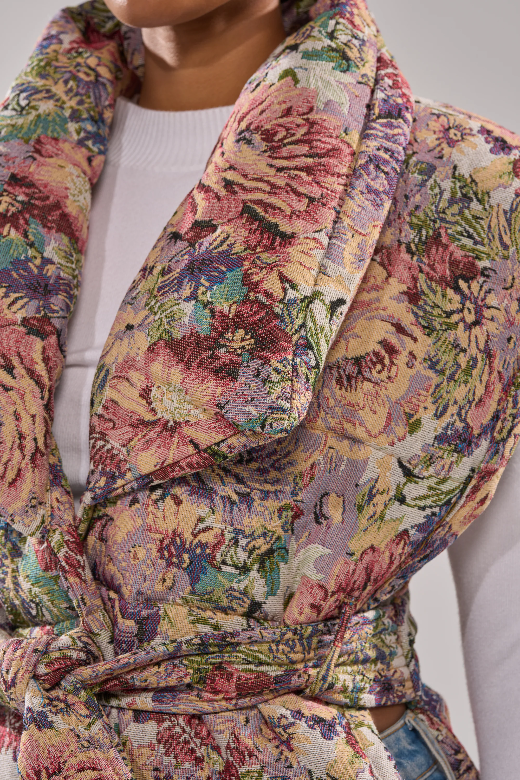 PILOT JONES LONGLINE PUFFER VEST IN TAPESTRY - Image 8