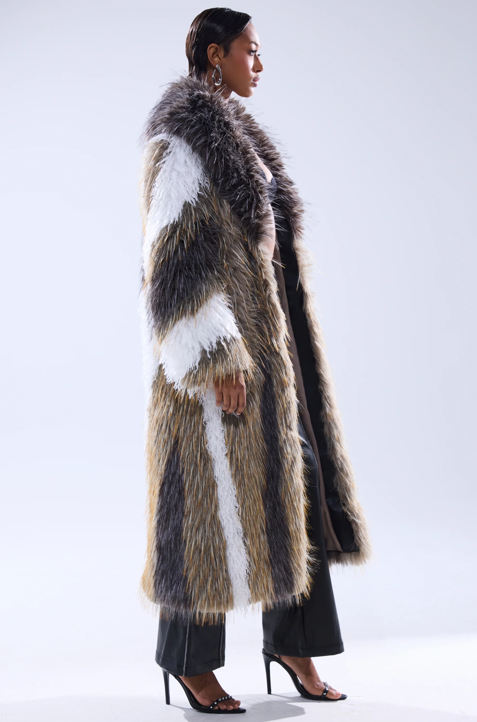 POISON IVY FAUX FUR COAT - Image 7