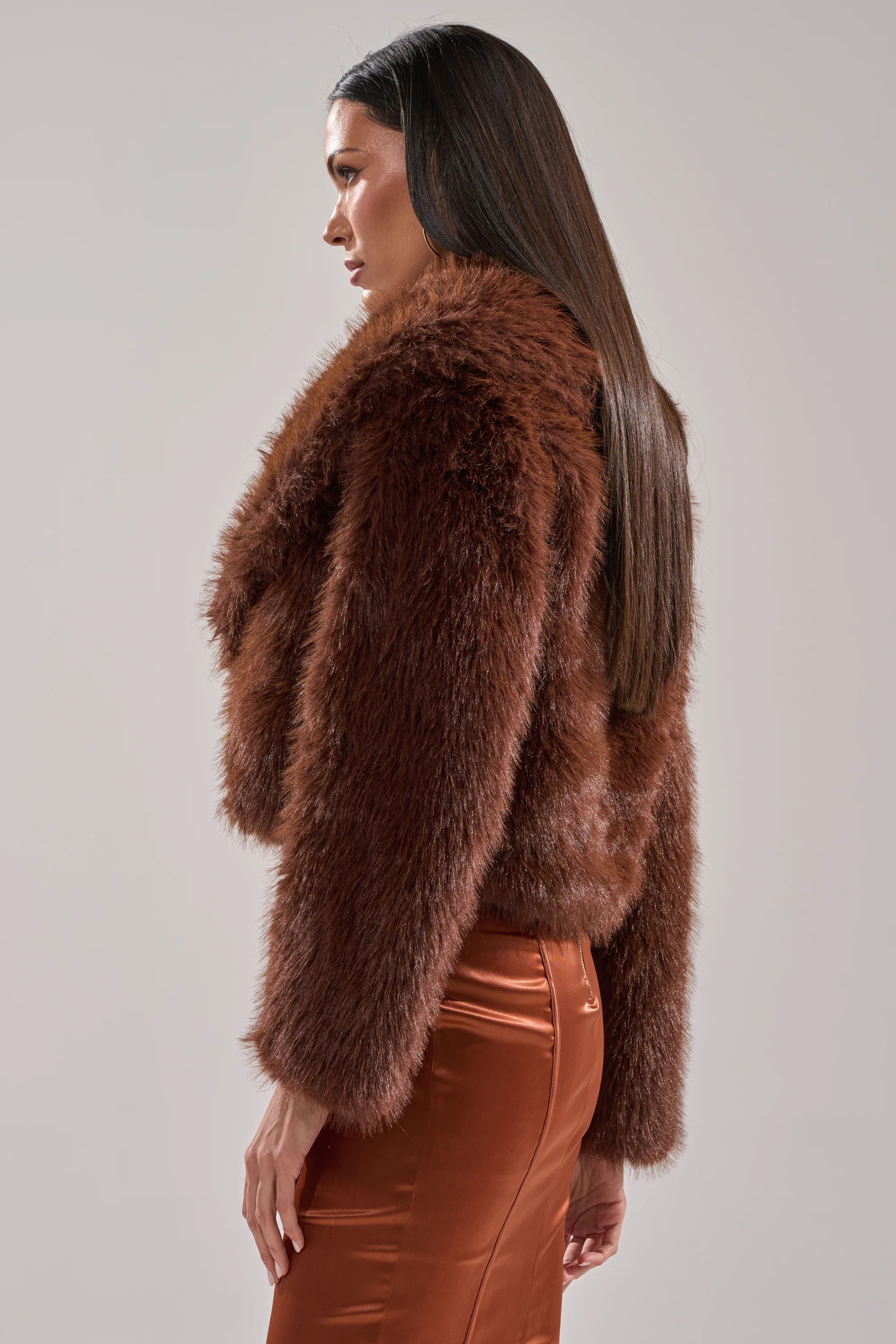 POPPY CROPPED FAUX FUR IN BROWN - Image 8