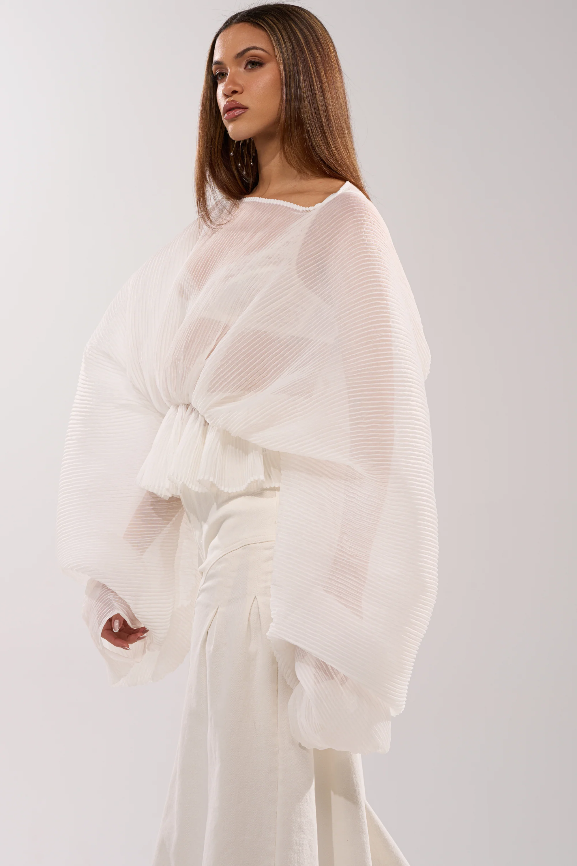 PRETTY GIRL PROBLEMS BLOUSE IN WHITE - Image 4