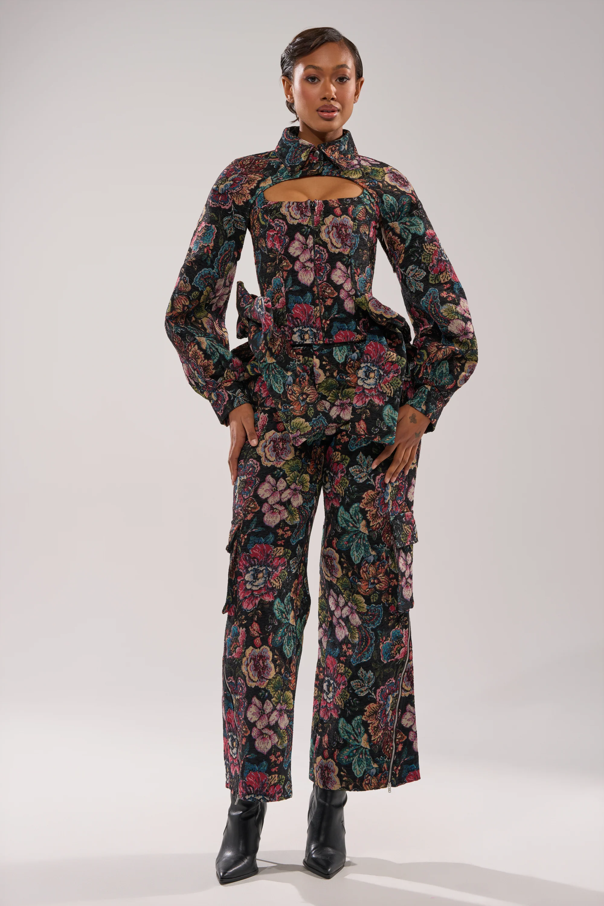 PRETTY LITTLE LADY BROCADE CORSET - Image 6