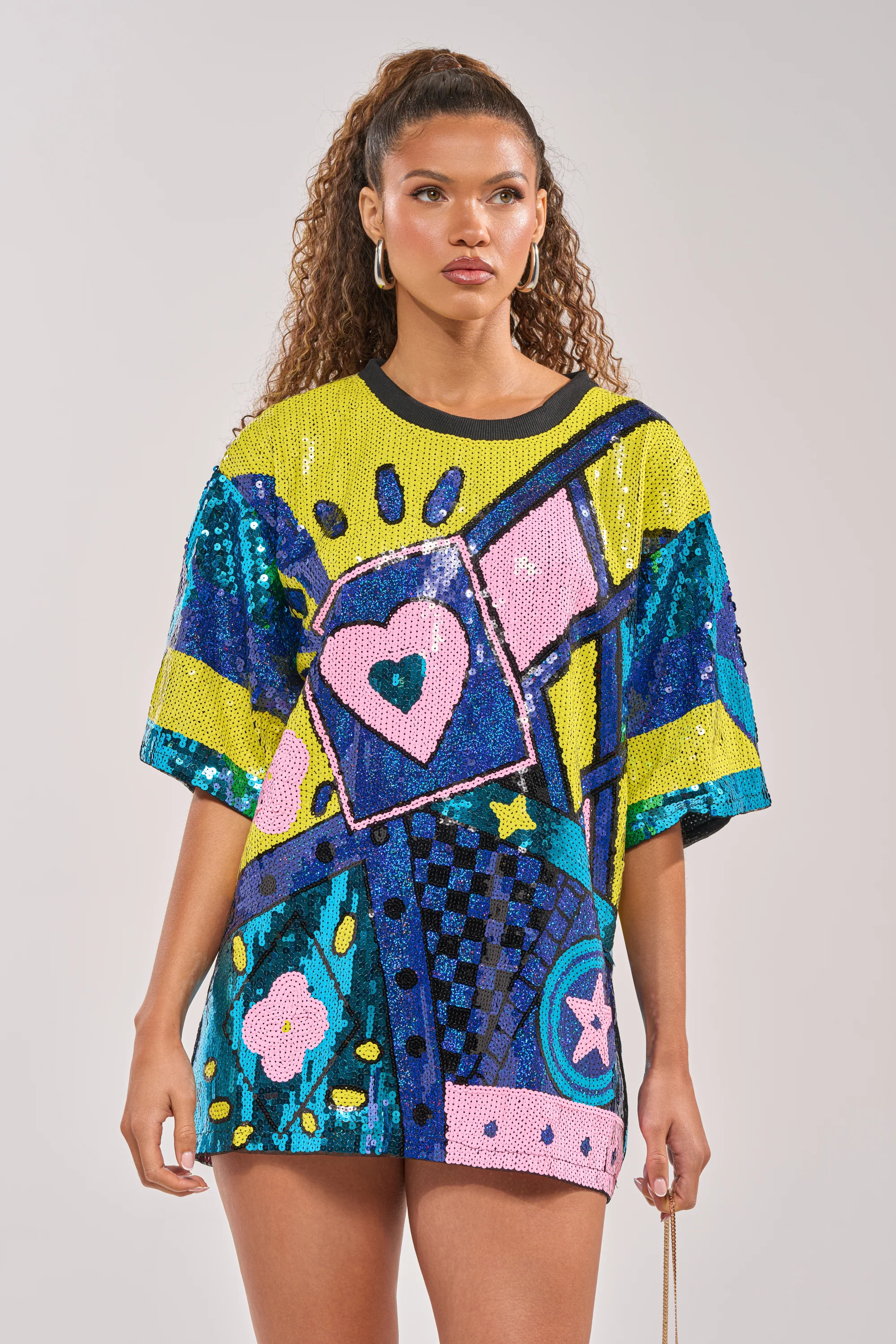 QUEEN OF HEARTS SEQUIN TSHIRT DRESS - Image 2