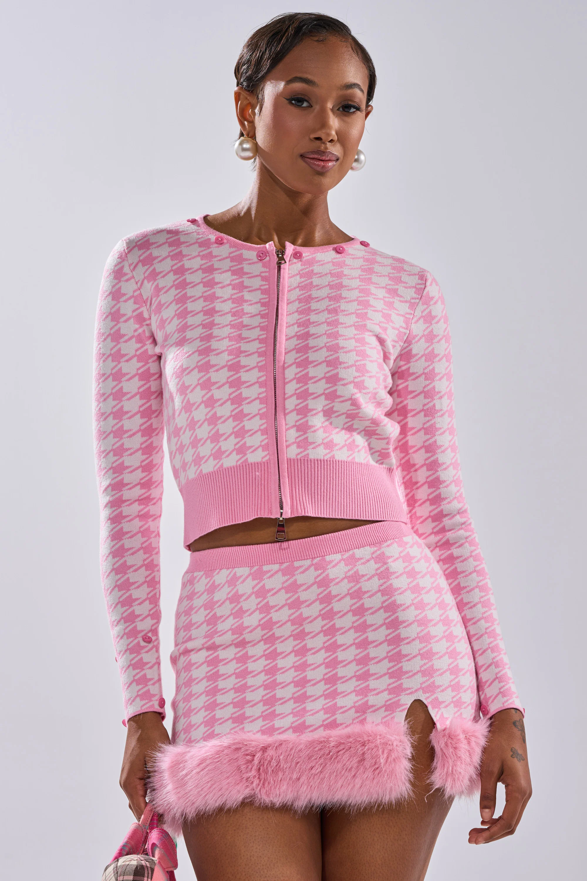 QUEEN OF LOVE SWEATER WITH FUR TRIM - Image 4