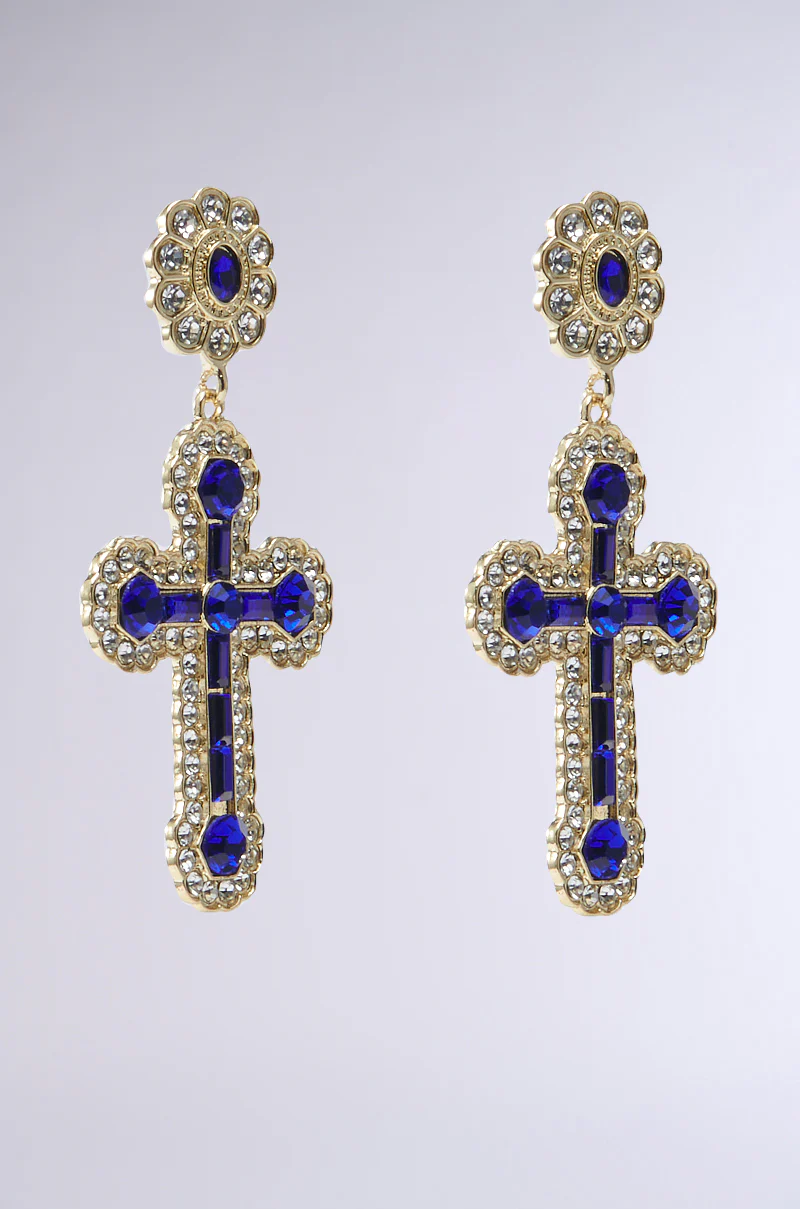 QUEEN SHI CROSS EARRING - Image 5
