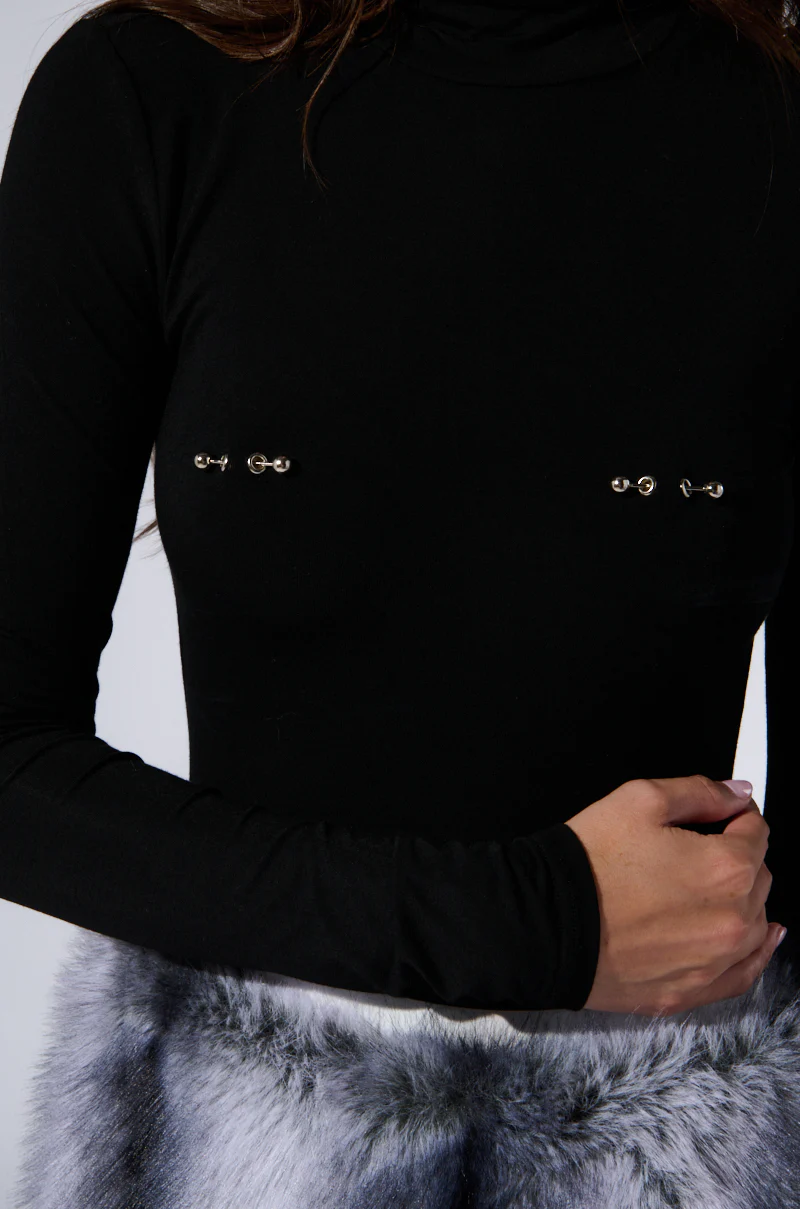 QUIT STARING LONG SLEEVE BODYSUIT IN BLACK - Image 7