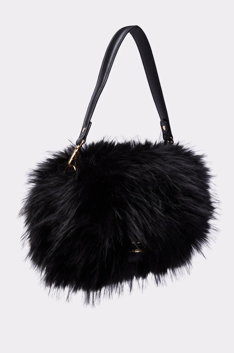 REALLY LIKE THAT FAUX FUR PURSE IN BLACK - Image 4