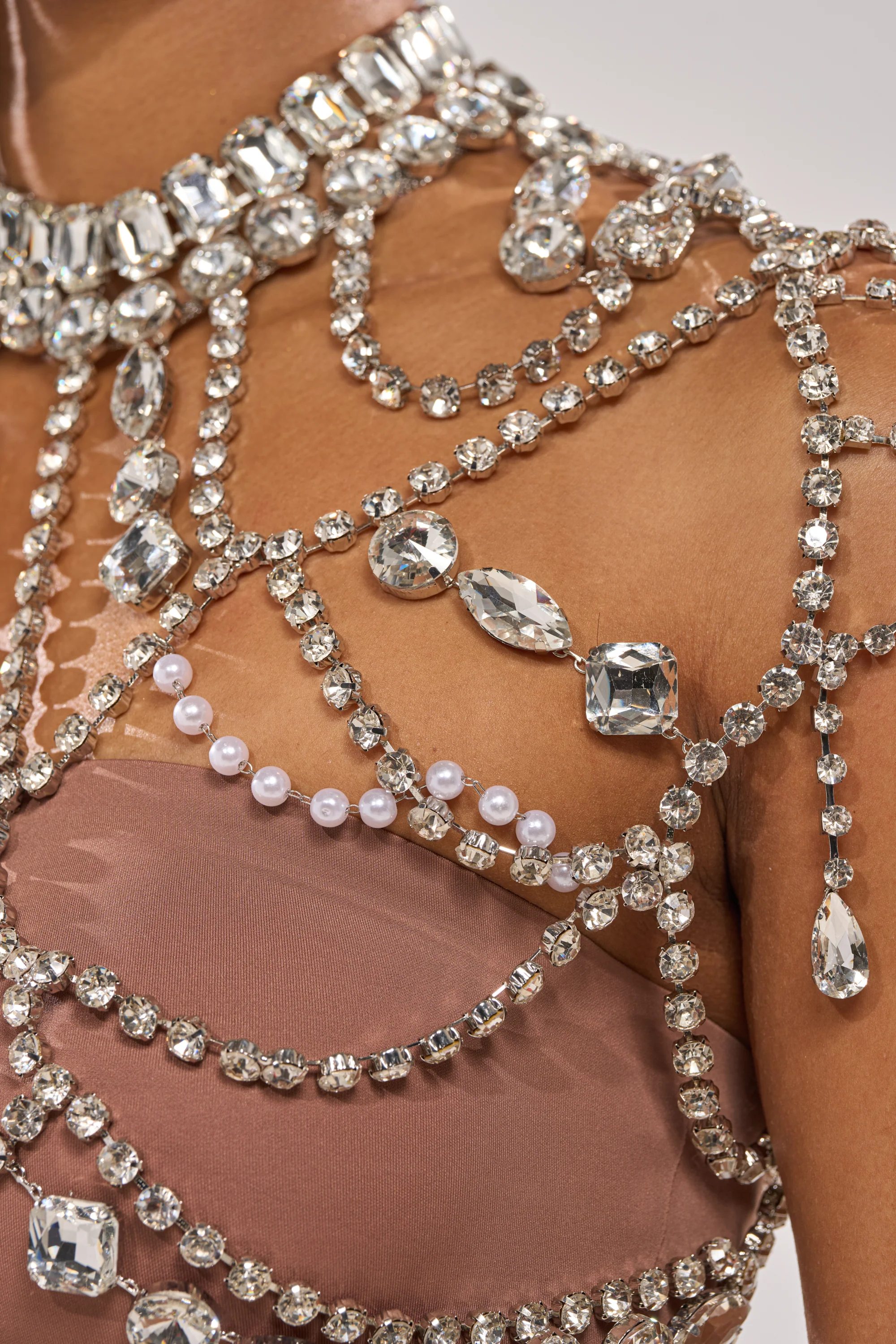 REGAL RHINESTONE CHAIN TOP - Image 9