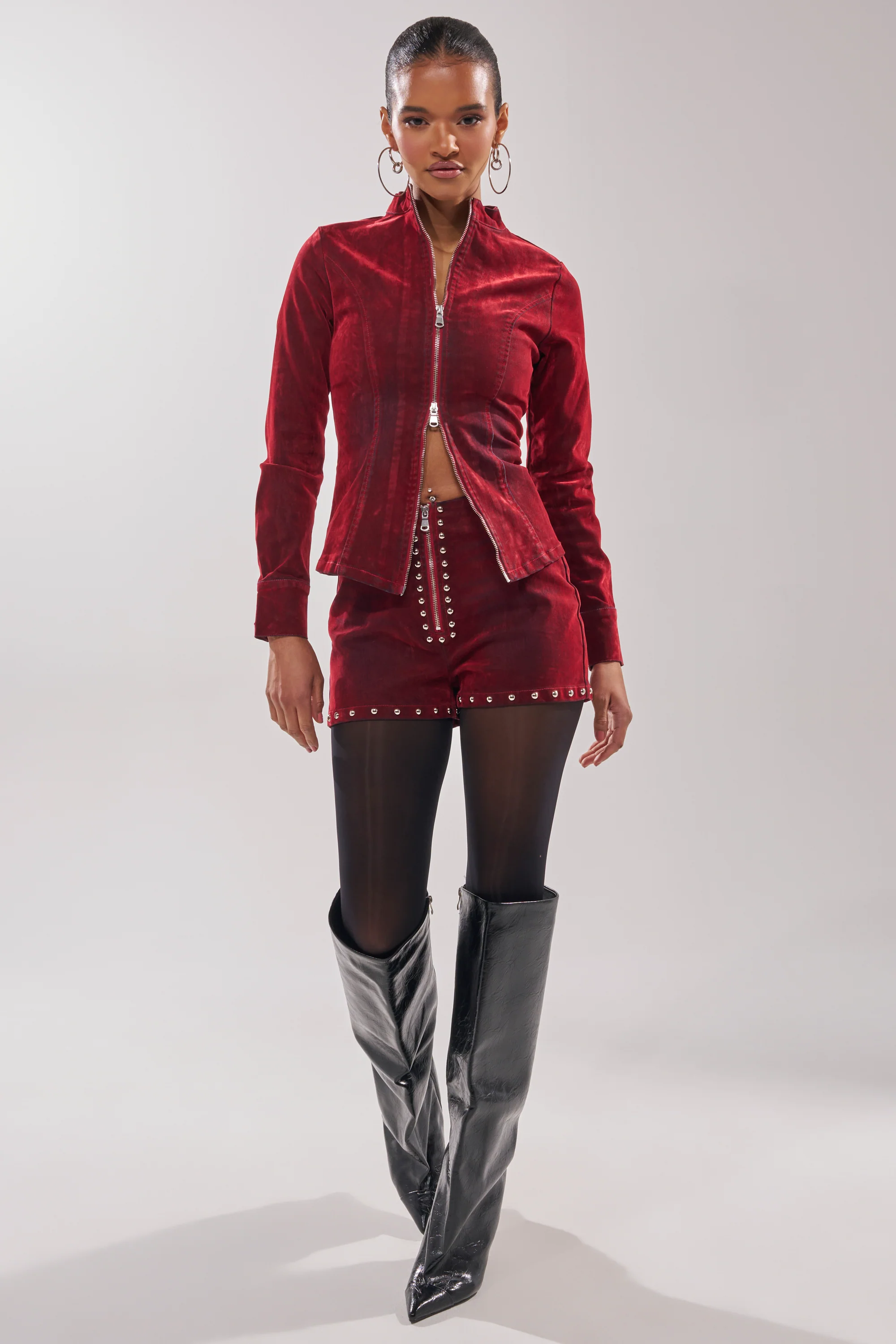 RODEO VIBES VELVET DENIM STUDDED SHORT - Image 7