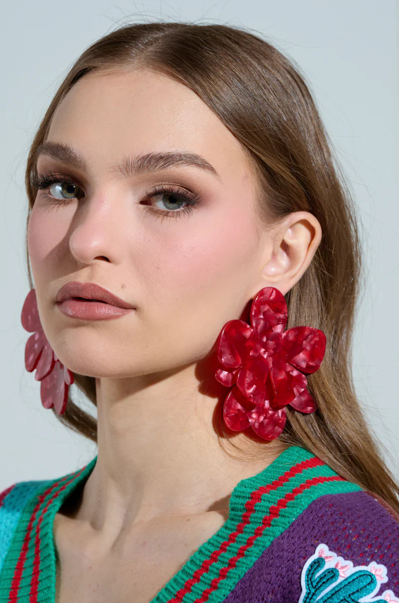 ROSY EARRING IN RED - Image 2